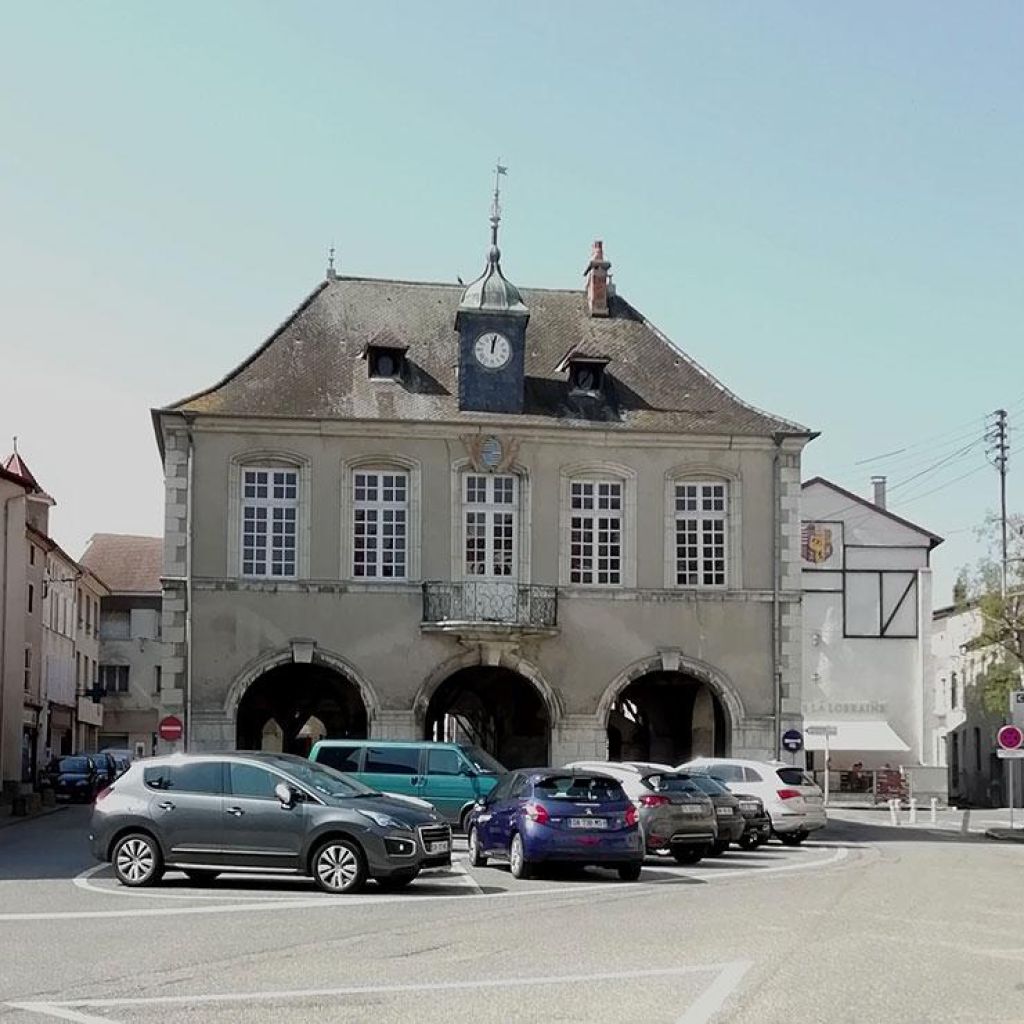 Valorisation des espaces publics du centre de V&eacute;zelise